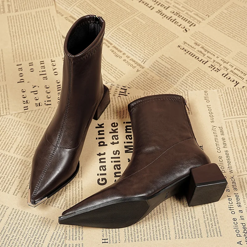 الخريف الشتاء موضة أشار تو حذاء من الجلد النساء موجزة كعب سميك أحذية الشارع نمط حفلة قصيرة بوتاس Mujer