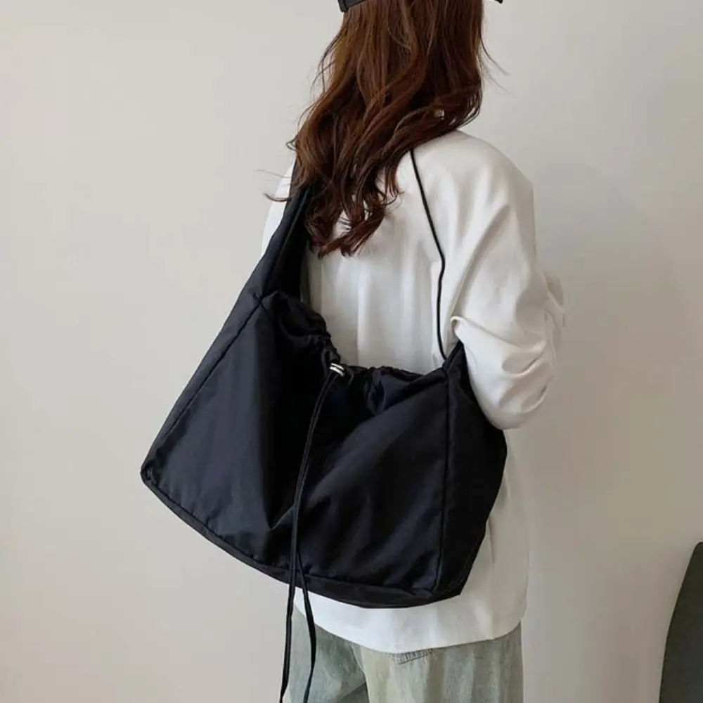 

Solid Color Drawstring Crossbody Bag Large Capacity Korean Style Oxford Tote Bag Lightweight Harajuku Women Shoulder Bag Sports