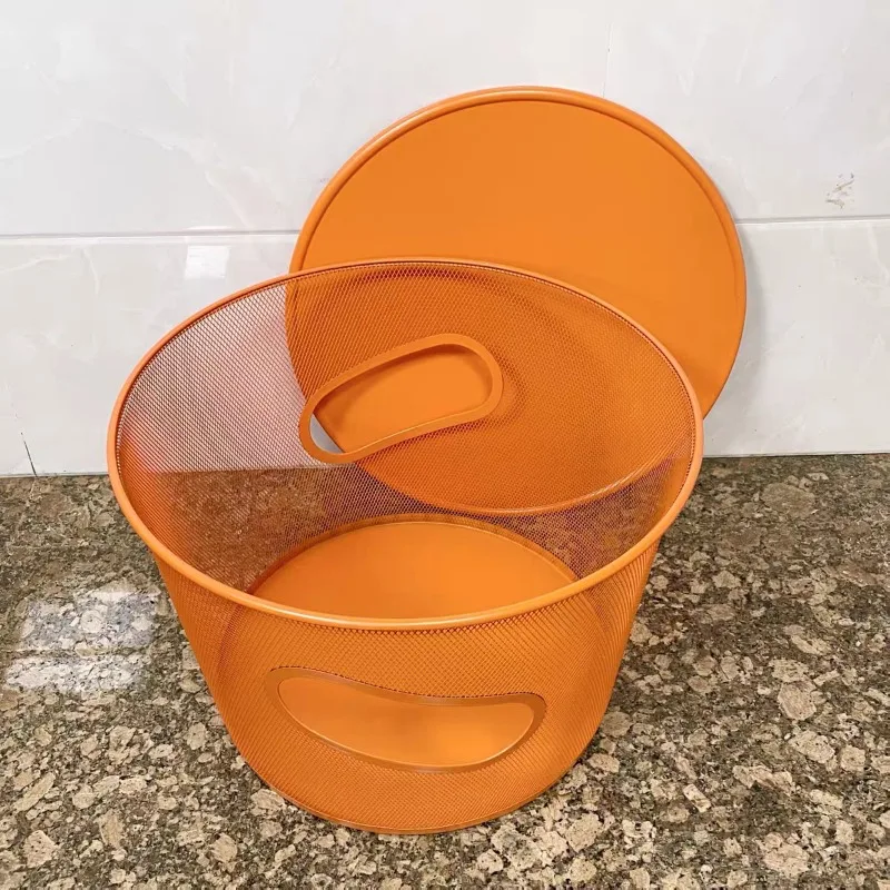 طاولة جلدية ذات سرج برتقالي من هرميس - طاولة جانبية مستديرة فاخرة لغرفة المعيشة الإيطالية