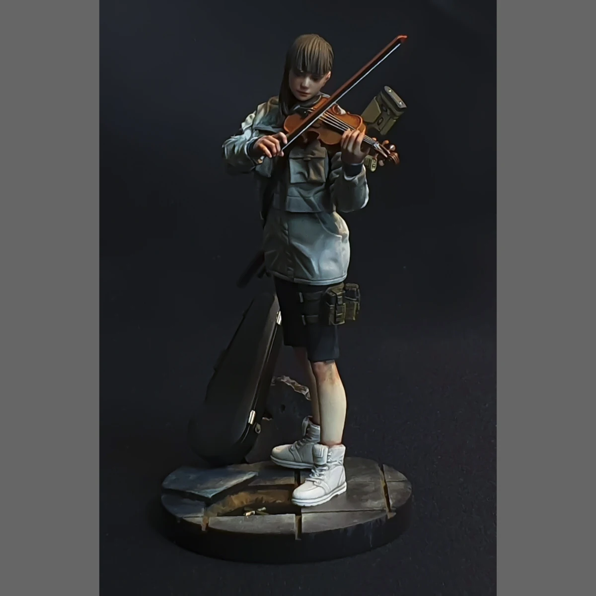 1/20 Resin Unpainted Model Kit, Beautiful Woman theme music Guitar Girl, unassembled and unpainted GK 1135C