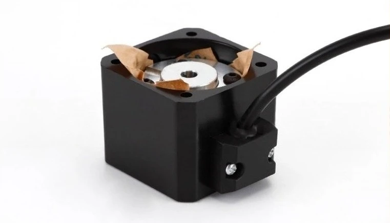 فرامل إيقاف تشغيل مغناطيسية دائمة، 24 فولت، مربعة 42 مم مناسبة لمحركات السائر، فرامل ميكانيكية منخفضة الضوضاء تعمل مغناطيسيًا