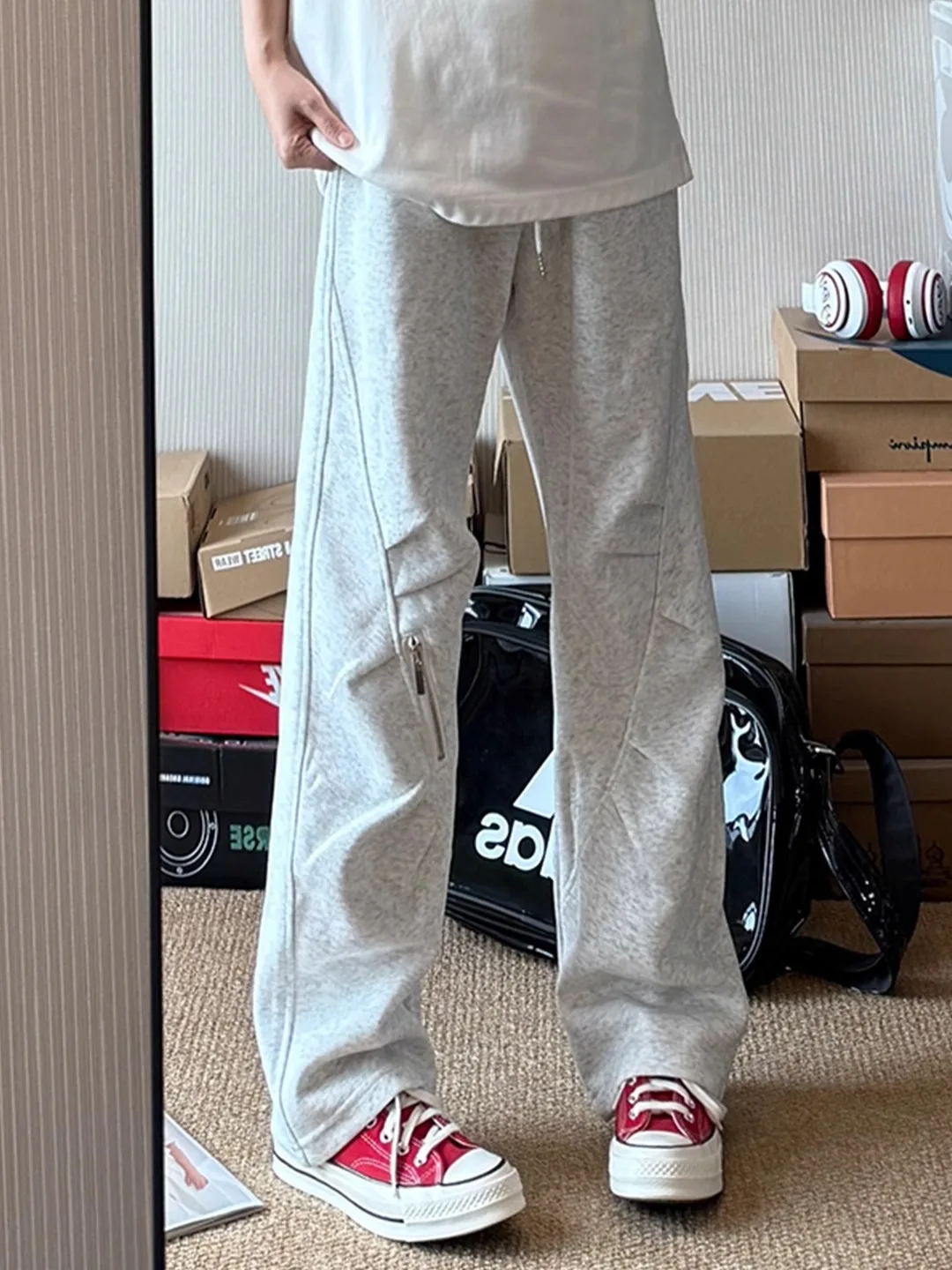 

White gray pleated paratrooper pants for men, autumn American style zipper design, sporty pants, heavyweight micro flared straig