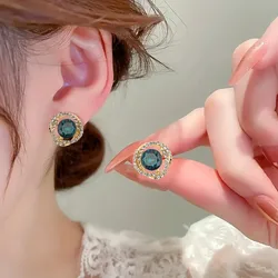 Exquisite Korean Fashion Crystal Earrings For Women Jewelry 2024 Trending New Luxury Women's Noble Green Zircon Stud Earrings