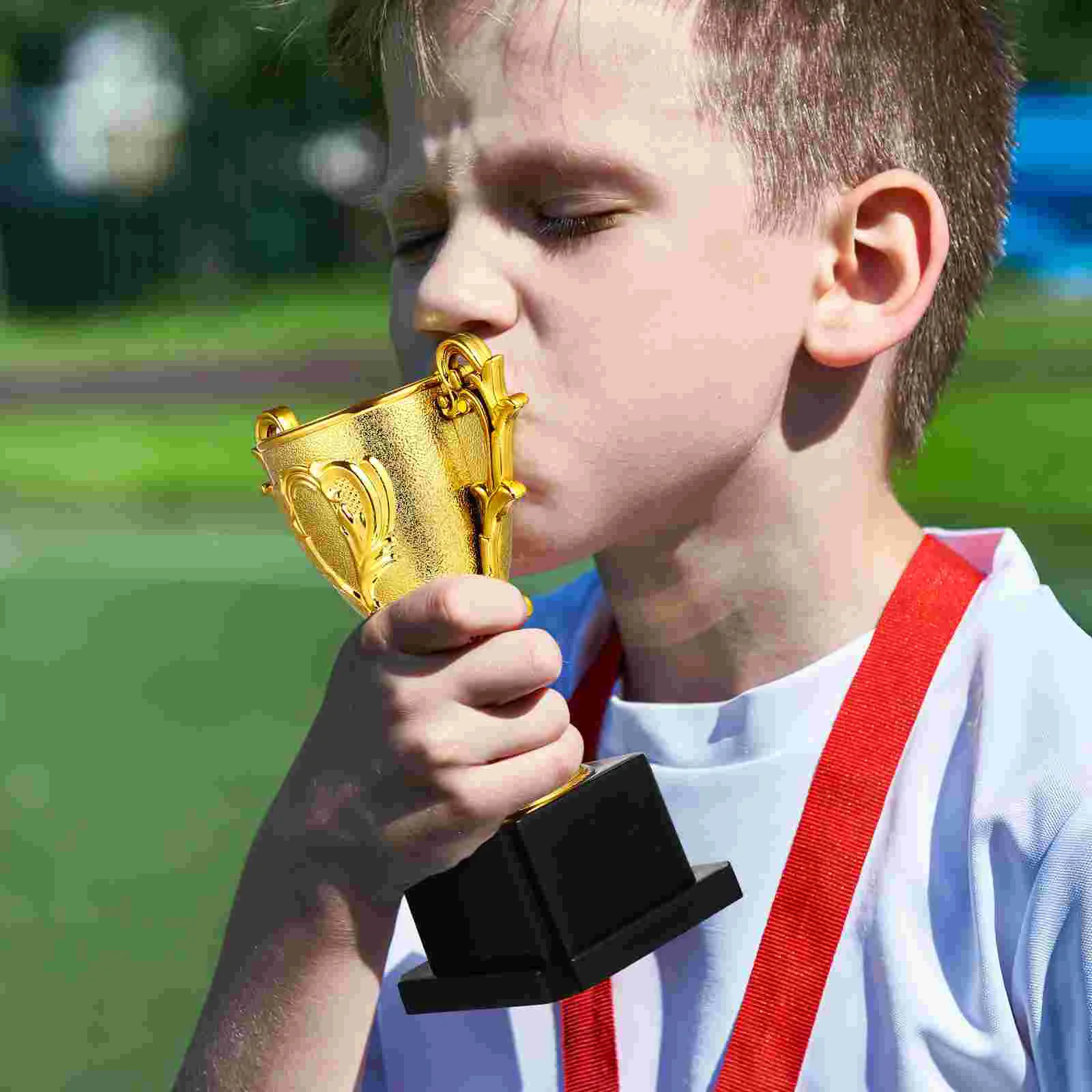 Plastic Children's Trophy for Reward Soccer Gifts Toddler Boys Football Award Trophies Kids Sports Day Game Toy Party