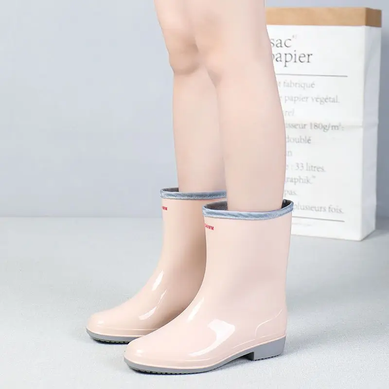 Botas de lluvia cortas de goma para mujer, estilo coreano, color caramelo, para todas las estaciones, impermeables, antideslizantes, duraderas, versátiles para adultos