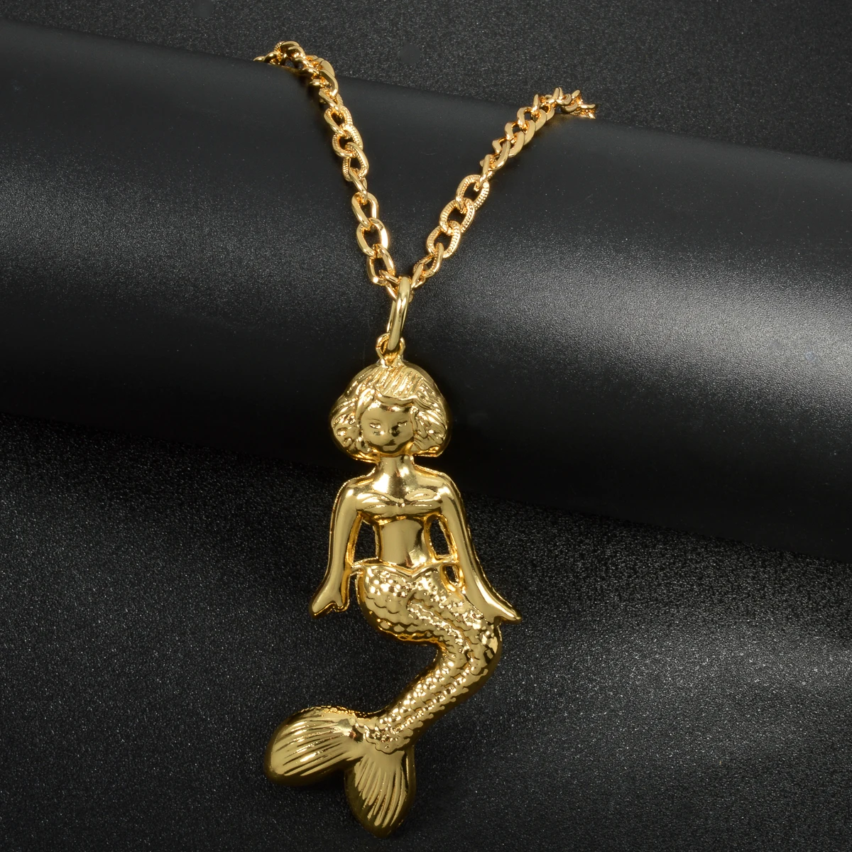 Fashionable Mermaid Women\'s Pendant Necklace With Hip-Hop Punk Style Suitable for Daily Wear Parties gGving Friends Jewelry Gift