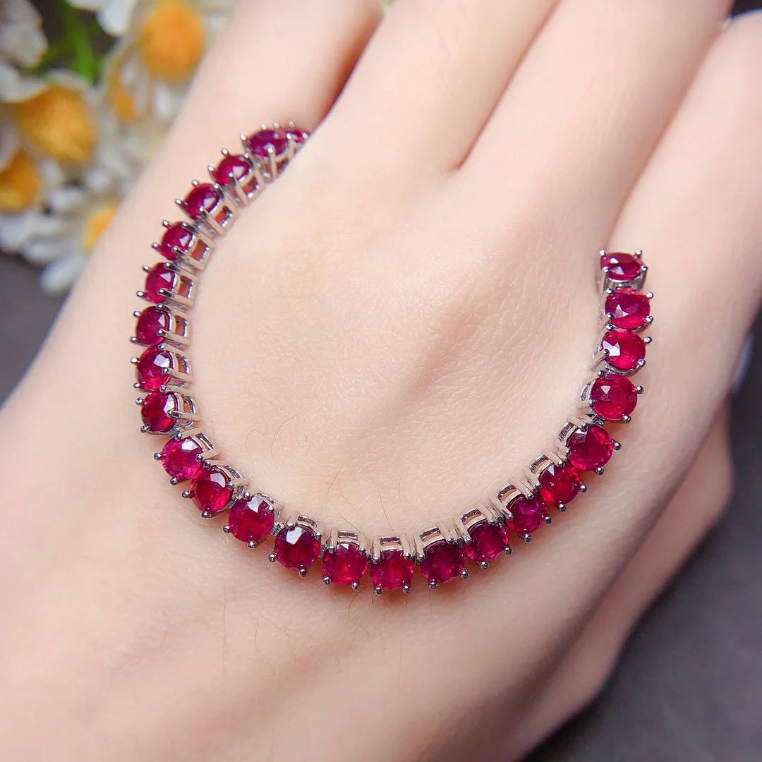 

Luxury 925 Sterling Silver Luxury Crystal All-body Transparent bracelet Women's Ruby Christmas gift gem bag Mail boutique