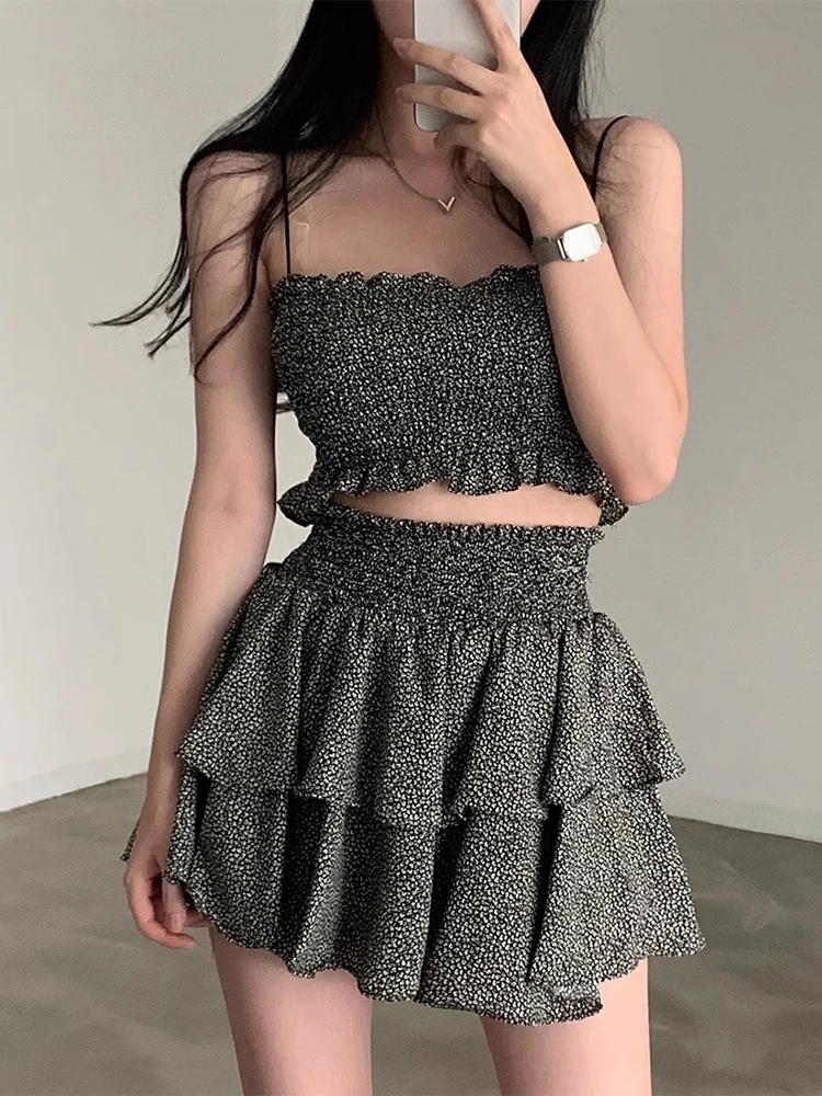 

Chic Summer Versatile Wood ain Tube Top Strap High Waist Slimming Pleated Skirt Set Women's Faion Ensemble