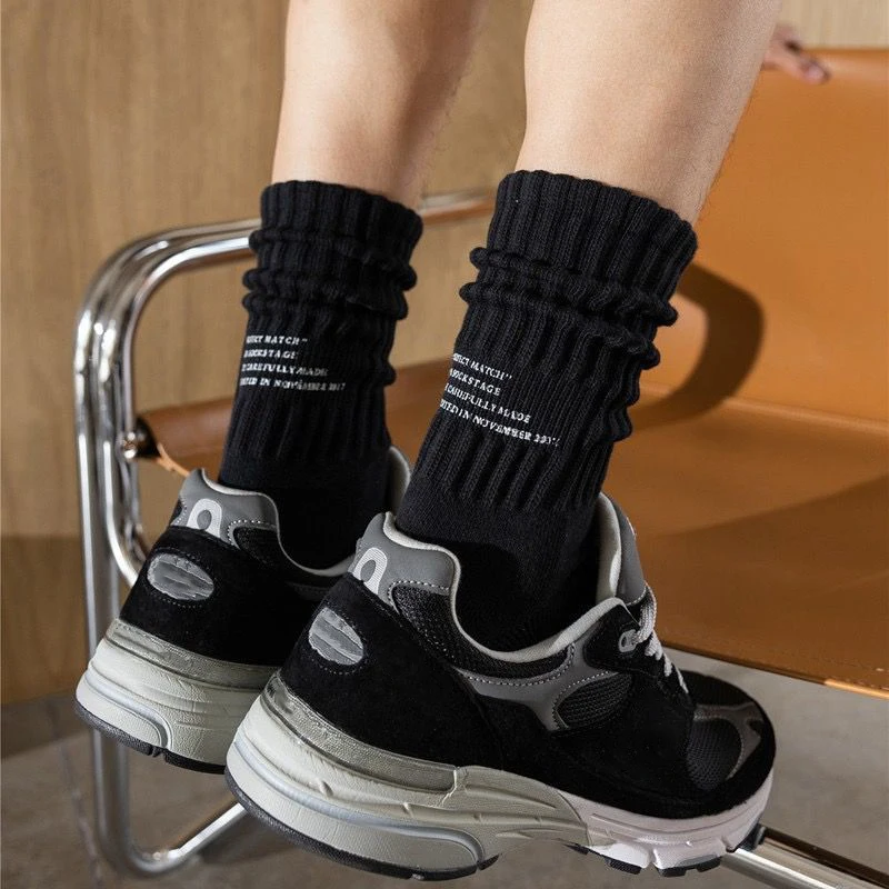 Male Letter Medium Tube Socks Japanese Solid Thickened Sockings Towel Bottom Couple Knitted Sports Socks Harajuku Men's Vintage