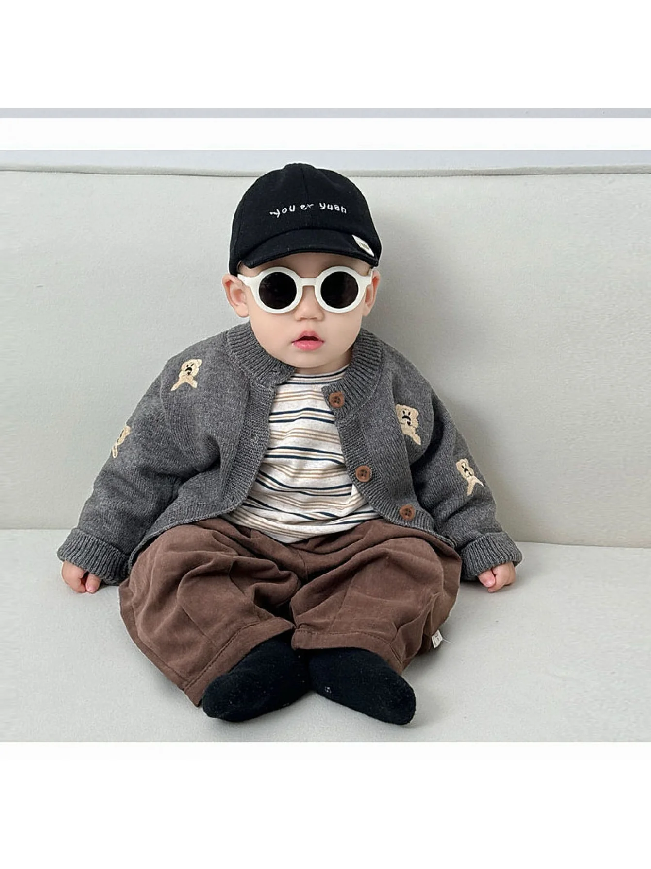 Koreanische Strickjacke für Jungen und Mädchen, Baby-Frühlingskleidung, Neuer Stil, Kinderpullover im koreanischen Stil mit Cartoon-Bär, Strickjacke