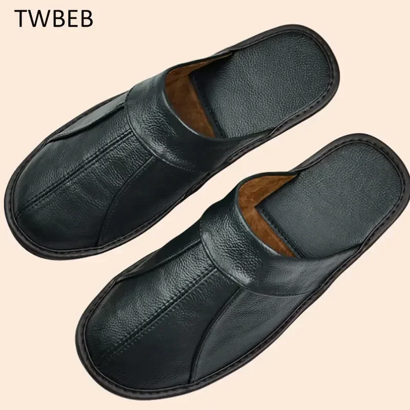 Zapatillas de casa de cuero de vaca para hombre, zapatos planos de lujo hechos a mano, cómodos, suaves y sin cordones, color negro y marrón, para