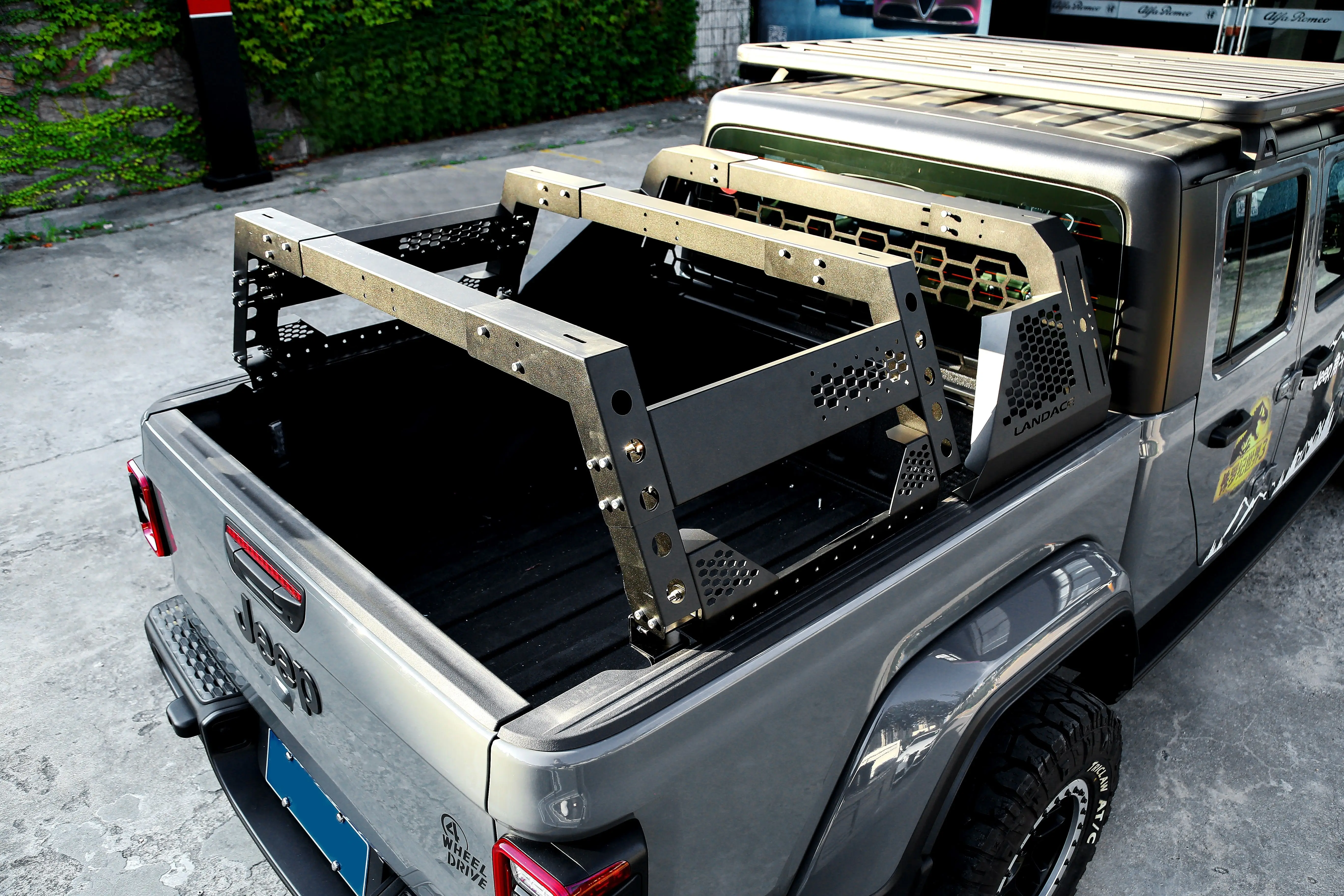 Offroad Parts  Adjustable Truck Pickup Bed Rack Roofrack for Ranger F150 Tacoma Tundra Gladiator D-max