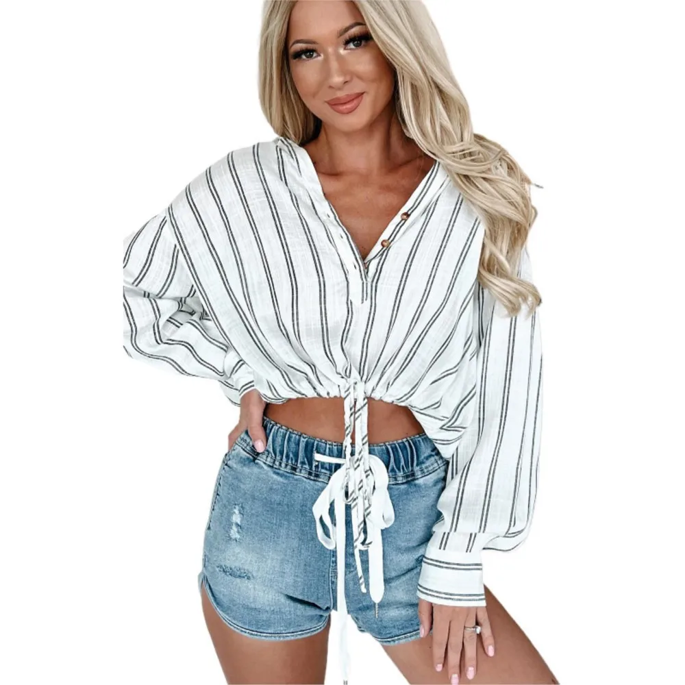 

Women's Striped Long Sleeved Shirt With Lace Up Loose Blouse Autumn Elegant Lapel Button Crop Top Casua Office Lady Shirts Femme