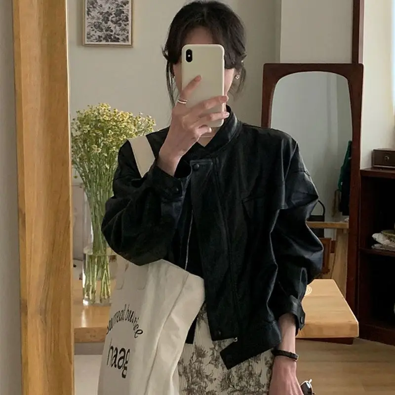 

Длинные куртки женские укороченные женские на молнии бежевые короткие кожаные Y2K с отложным воротником модные украшения Pu Grunge Street Casual