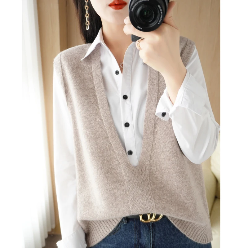 Autumn And Winter Knitted Pullover Vest Loose Big V-Neck Fashion All-Match Solid Color Outer Wear Sexy Regular Women\'s Sweater