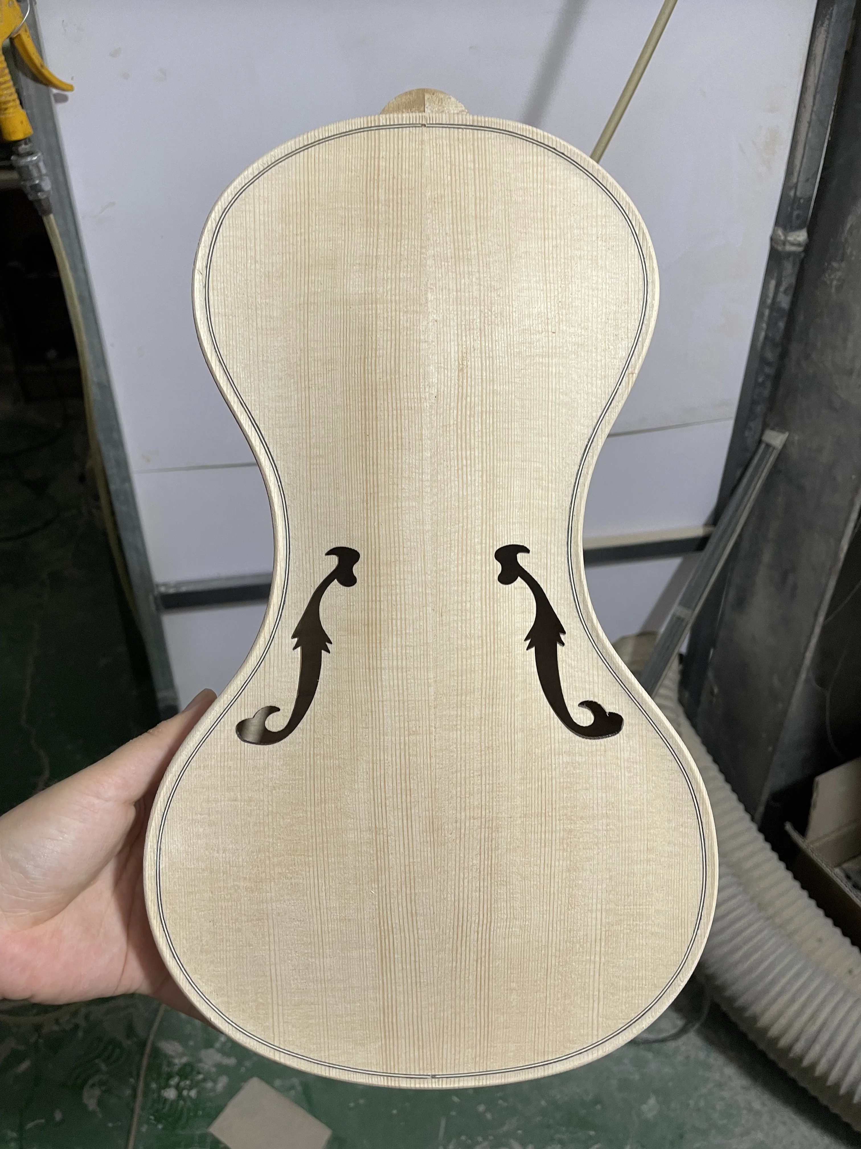 

Semi-finished Violin Barrel, Special Unique Gourd Shape, 4/4, Spruce Top Panel, Maple Back, Handmade, Rare White, Newest