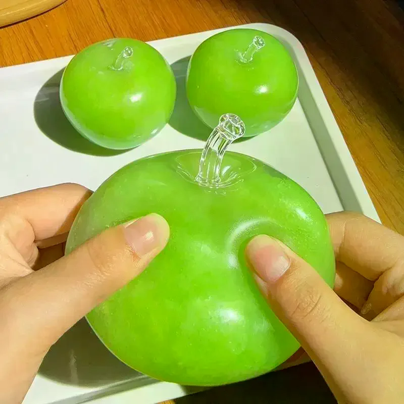 1Pcs Green Slushie Stress Ball Toy Crunchy Moldable Non-Bounce Sensory Fidget Toy Medium Grip Strength Training