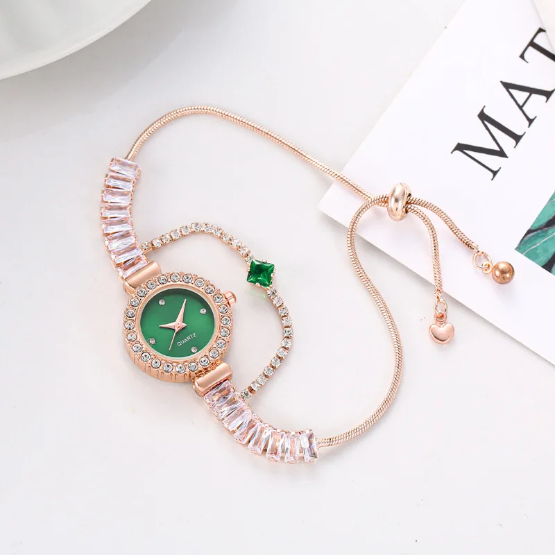 

New luxury fashion diamond-encrusted women's watch temperament female students pull bracelet watch zircon pendant quartz watch