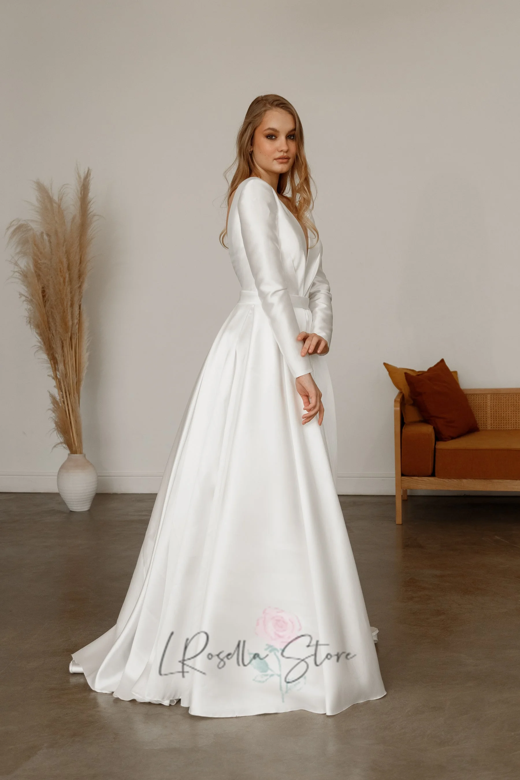 Customized High Quality Satin V-neck Long Sleeves A-line Wedding Dresses for Women 2024 Elegant Sweep Train Bridal Gown