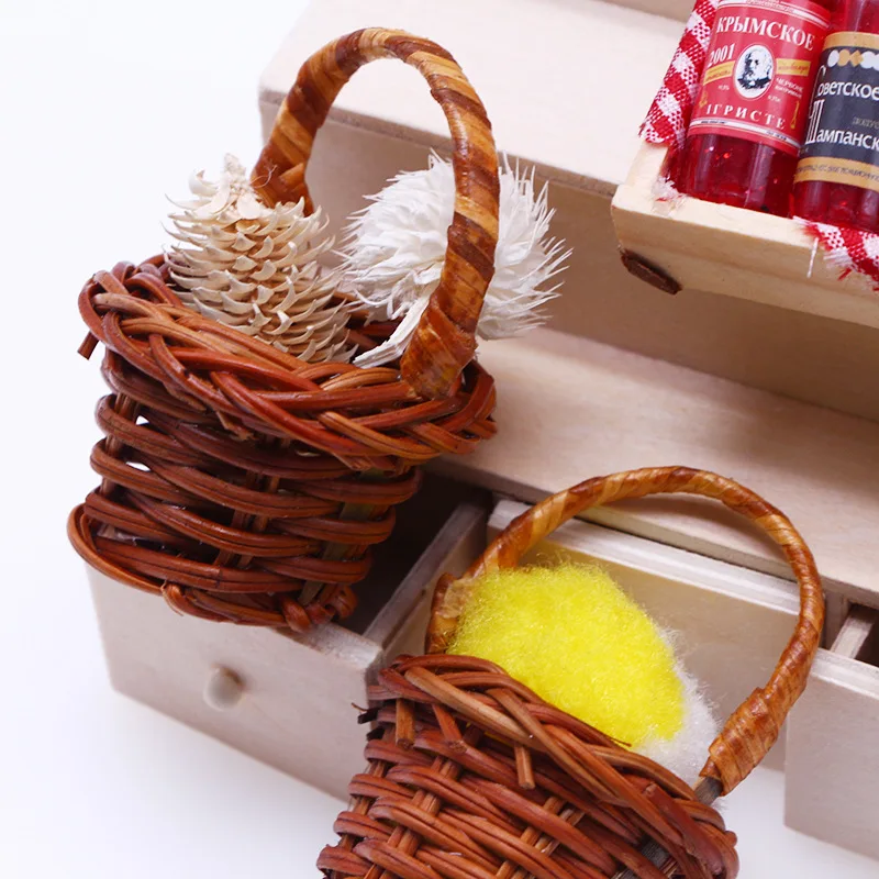 Mini Tengbian Handheld Basket Flower Basket Doll House BJD Miniature Scene Dining Basket Handmade DIY Weaving Decor Accessories