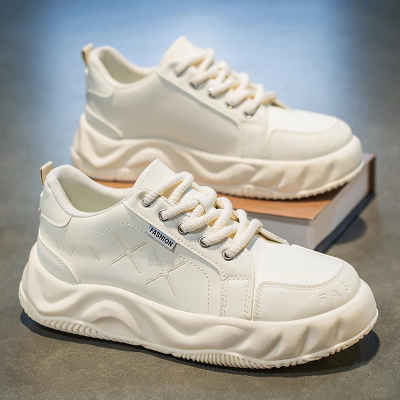 

New 2026 Men's Breathable Casual Sports Leather Surface Thick Bottom Heightening Anti-slip Fashionable Shoes Men's Boots
