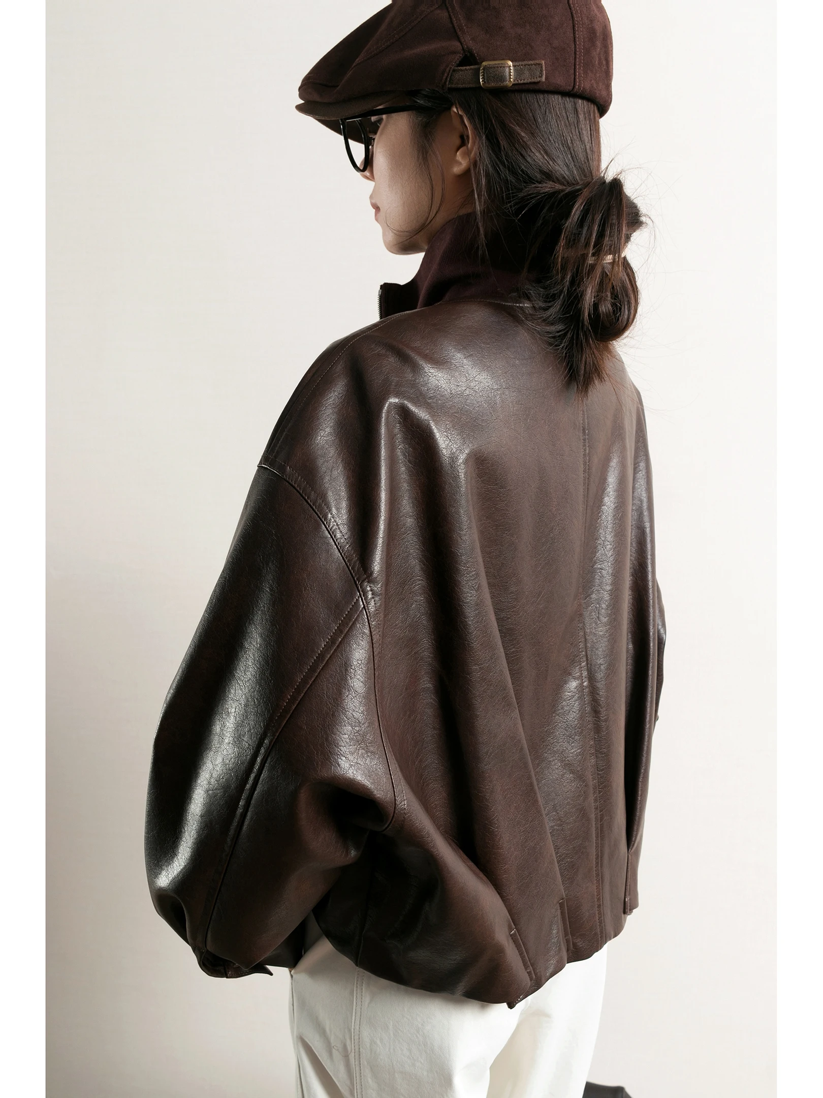 ヴィンテージストリートスタイル レディース PUレザー ジャケット ラウンドネック バットウィングスリーブ ワークウェアコート 暖かいカジュアルアウターコート