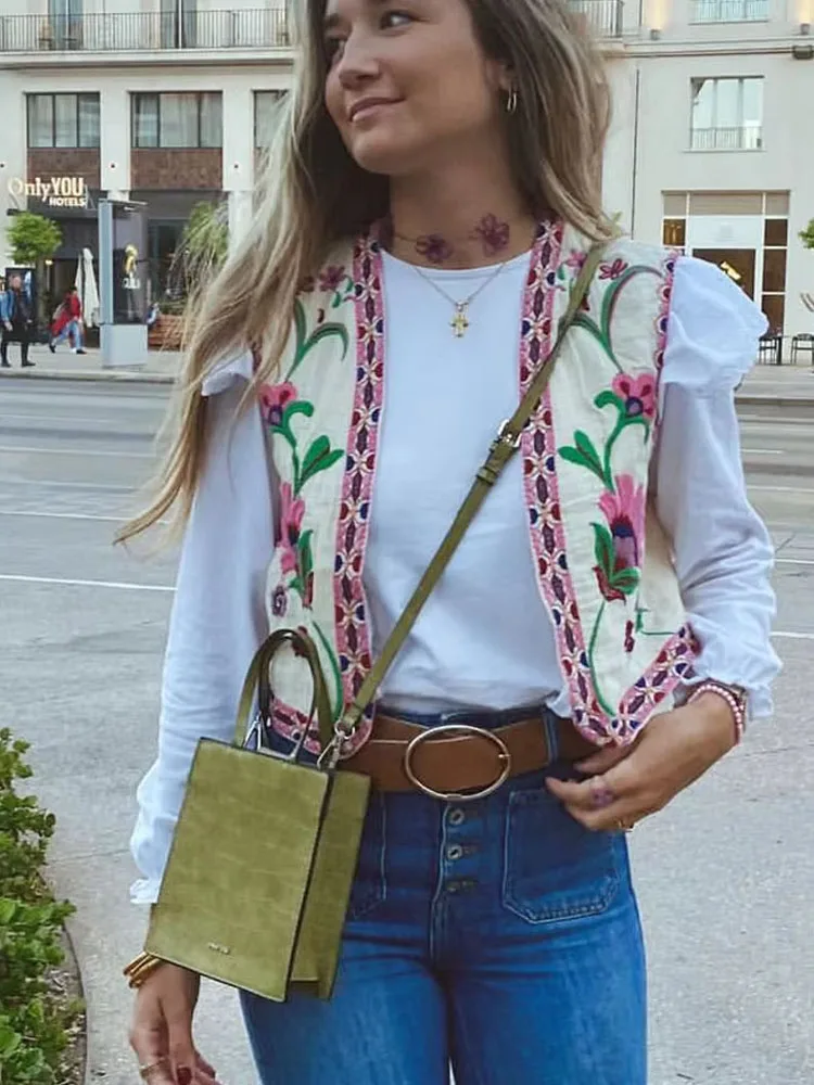2024 Women Elegant Blue Floral Embroidery Cardigan Vest V Neck Short Tops Woman Casual Y2K Tops Fashion High Street
