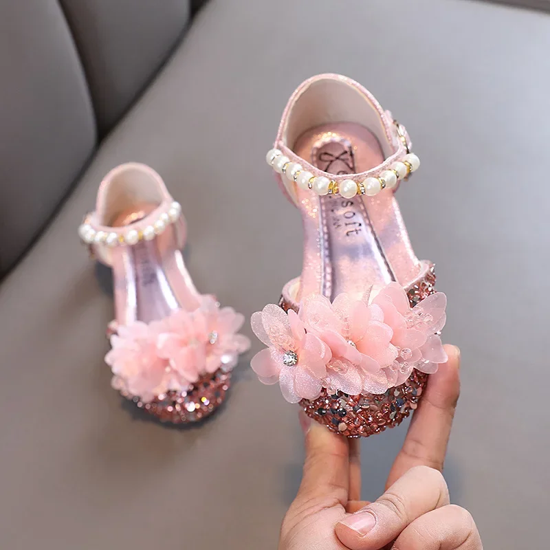 

2024 Spring Children's Sequins Sandals Girls Sweet Flower Princess Shoes Fashion Glitter Kids Wedding Party Flats Single Shoes