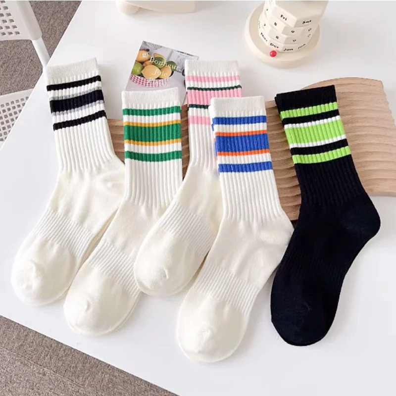 New Fashion Colorful Striped Sports Socks Women Fitness Cycling Running Socks Men Basketball Socks Student Couple Casual Socks