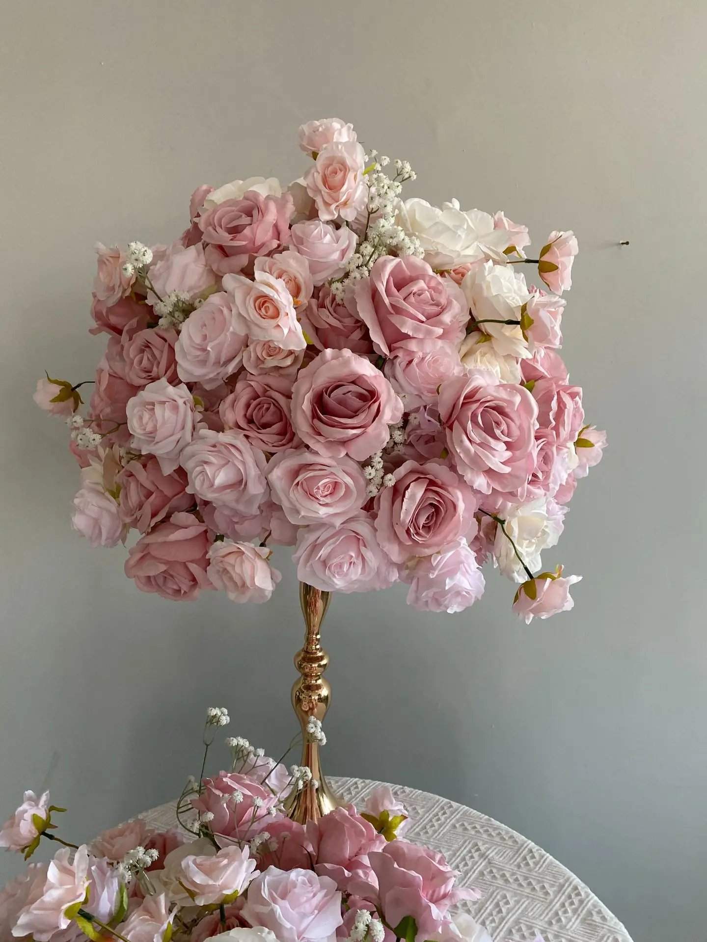 Rosa künstliche Blumenkugel und Blumenreihe, Hochzeitstischbogen, Hintergrund, Blumendekoration für Veranstaltungen, Bankette, Heimdekoration, Großhandel – Detail 2