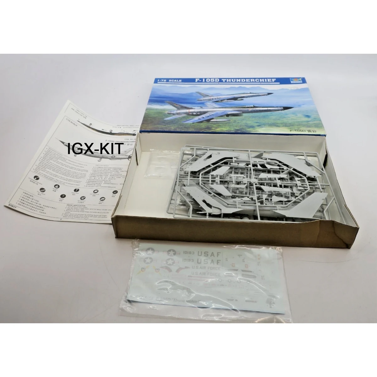 Trumpeter 01617 1:72 US F105 F105D F-105D Thunderchief Fighter Aircraft Plane Plastic Model Building Kit