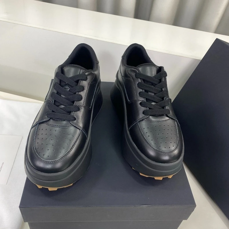 

Luxury Womens Casual Shoes Fashion Simple Platform Sneakers Classic Retro Versatile Thick Sole Shoes for Daily Outdoor Wear