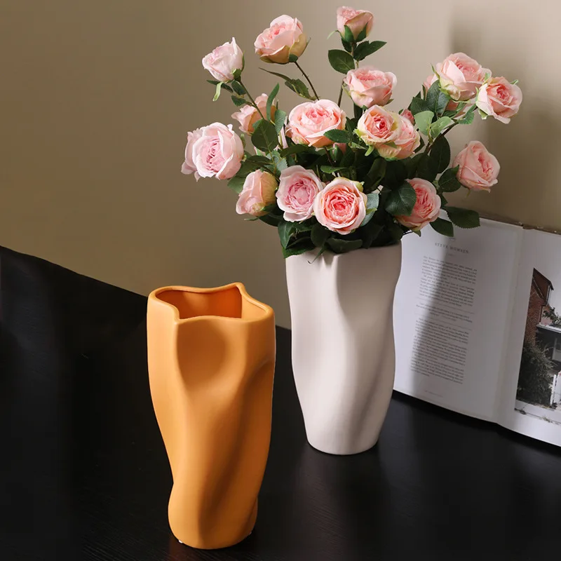 

Accessories Home Decor Large Flower Pot Plant Pots Vase Blanc Elegant Vases Decoration Object Ceramic Ceramic Room Jarrones Gold