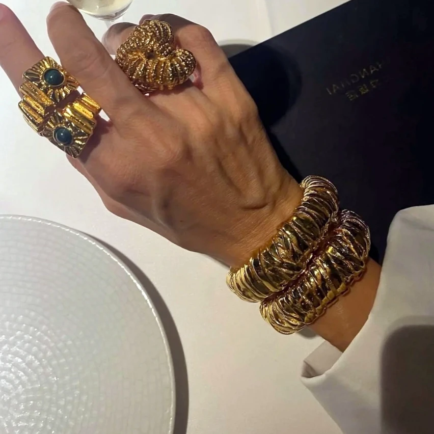 Europe Classic Vintage Brass Plated Gold Natural Malachite Ring Woman Exquisite Jewelry