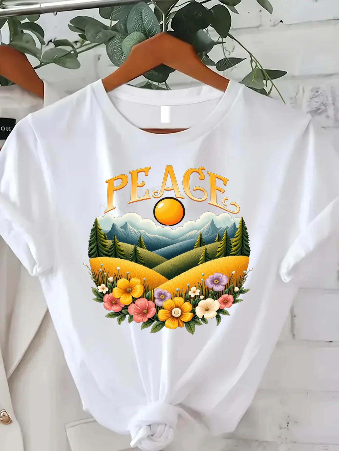 

Comfortable Women's Print T-shirt Peaceful Mountain Scene T-Shirt with Floral Design and Sunset Vibes