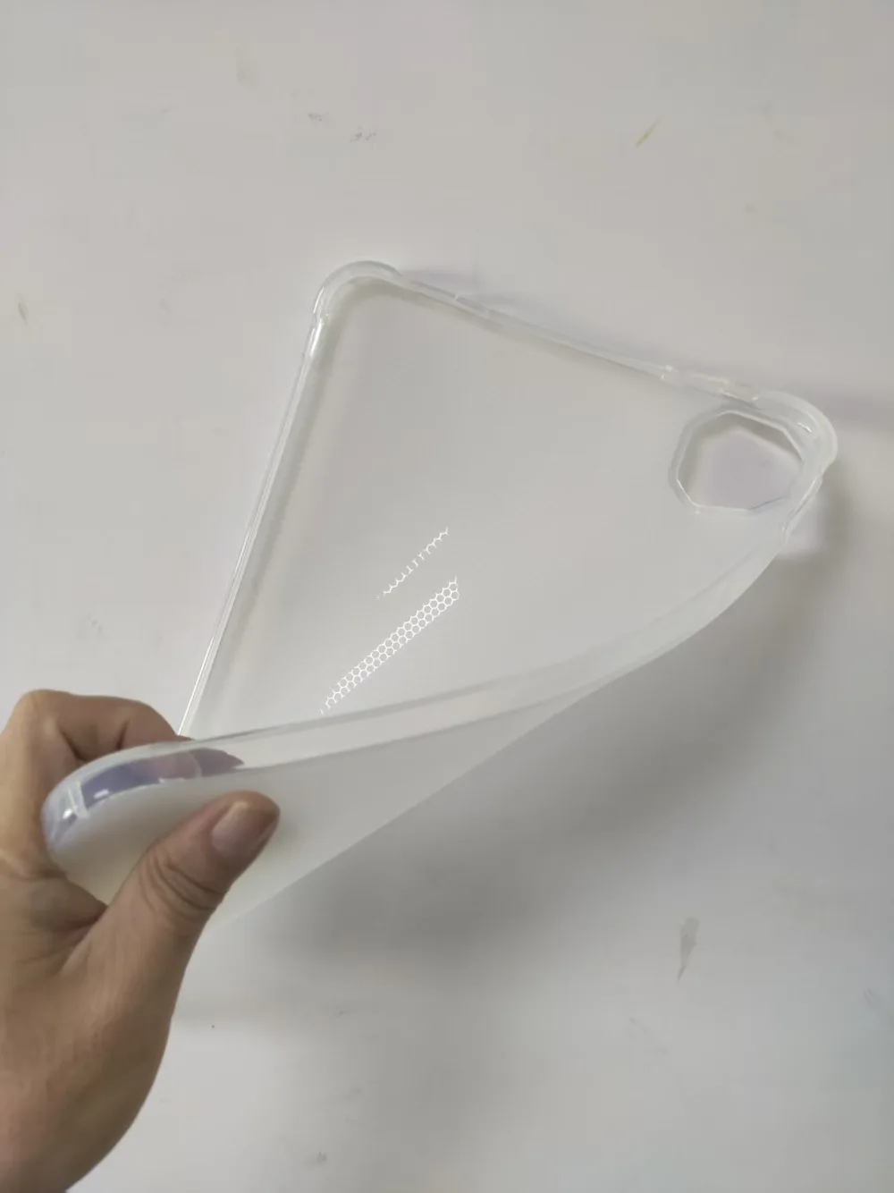Przezroczyste etui Funda do Teclast T65 Plus 13.4", ultracienkie, odporne na wstrząsy, miękkie, transparentne z 4 poduszkami powietrznymi, zapobiegające żółknięciu. — zdjęcie produktu 5
