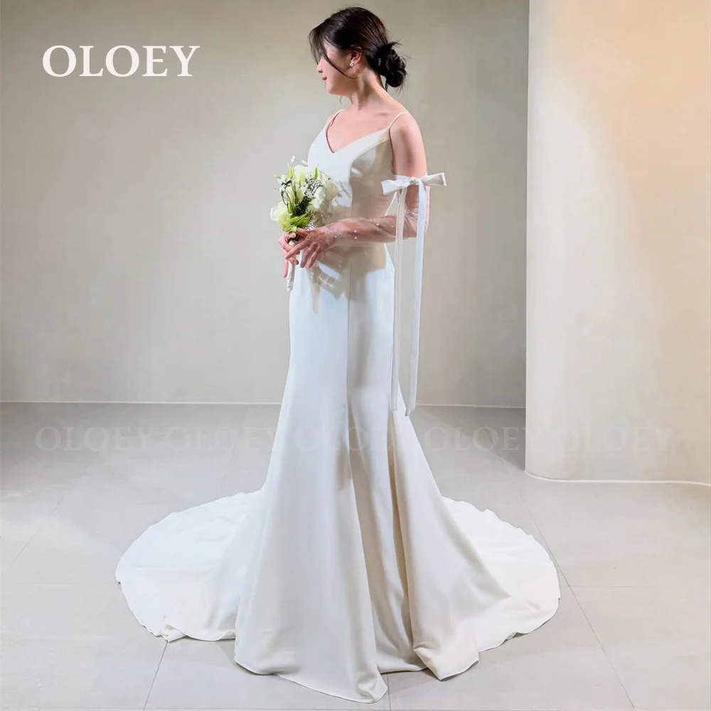 

OLOEY Simple V Neck Mermaid Wedding Dress Korea Photo Shoot Spaghetti Straps Ivory Bridal Gown Pearls Sleeves Corset Customized