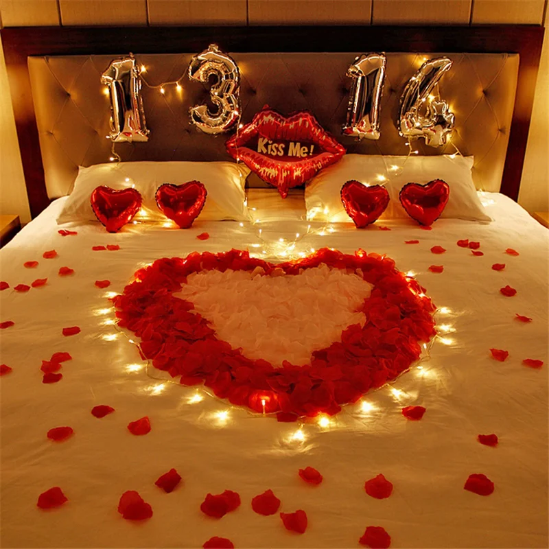 100 pcs/bag Artificial Rose Petals Artificial Flower Petals for Valentine Day Silk Walkway Carpet Flower Decoration