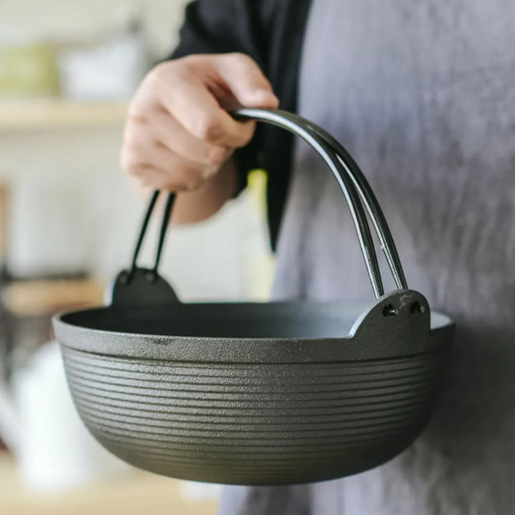 

Black Thickened Cast Iron Stew Pot Physical Non Stick Durable Steel Double Lifting Beam Cleverly