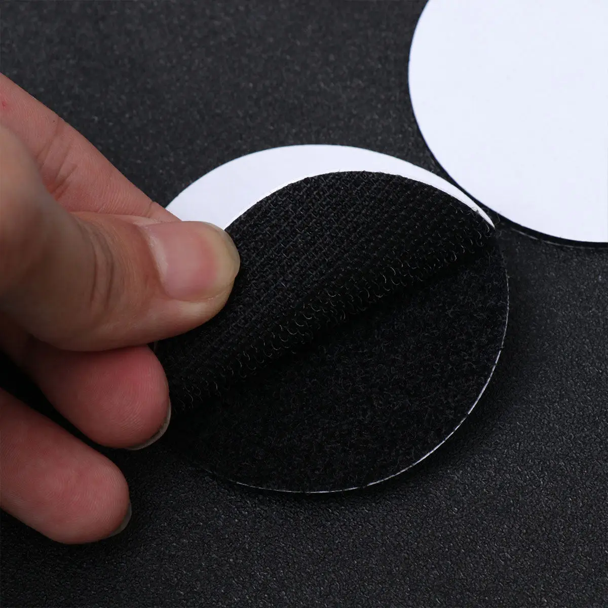 15-pares-de-adesivos-antiderrapantes-para-sofa-e-tapetes-decalques-redondos-de-alta-resistencia-60mm-preto-e-branco-para-fixacao-de-carpetes-em-escritorios-e-quartos