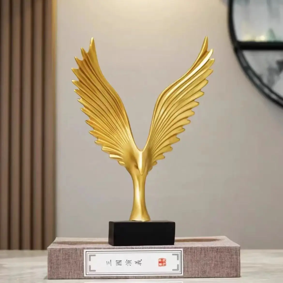 

Luxury High-End Wine Cabinet Light Glass Display Home Soft Furnishing - Elegant Living Room Decor Housewarming Gift