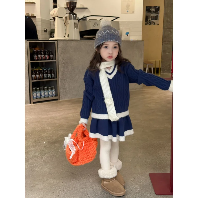 

2025Autumn New Children's Clothing Children's Clothing Girls' College StyleVCollar sweater+Pleated Skirt Sweater Set