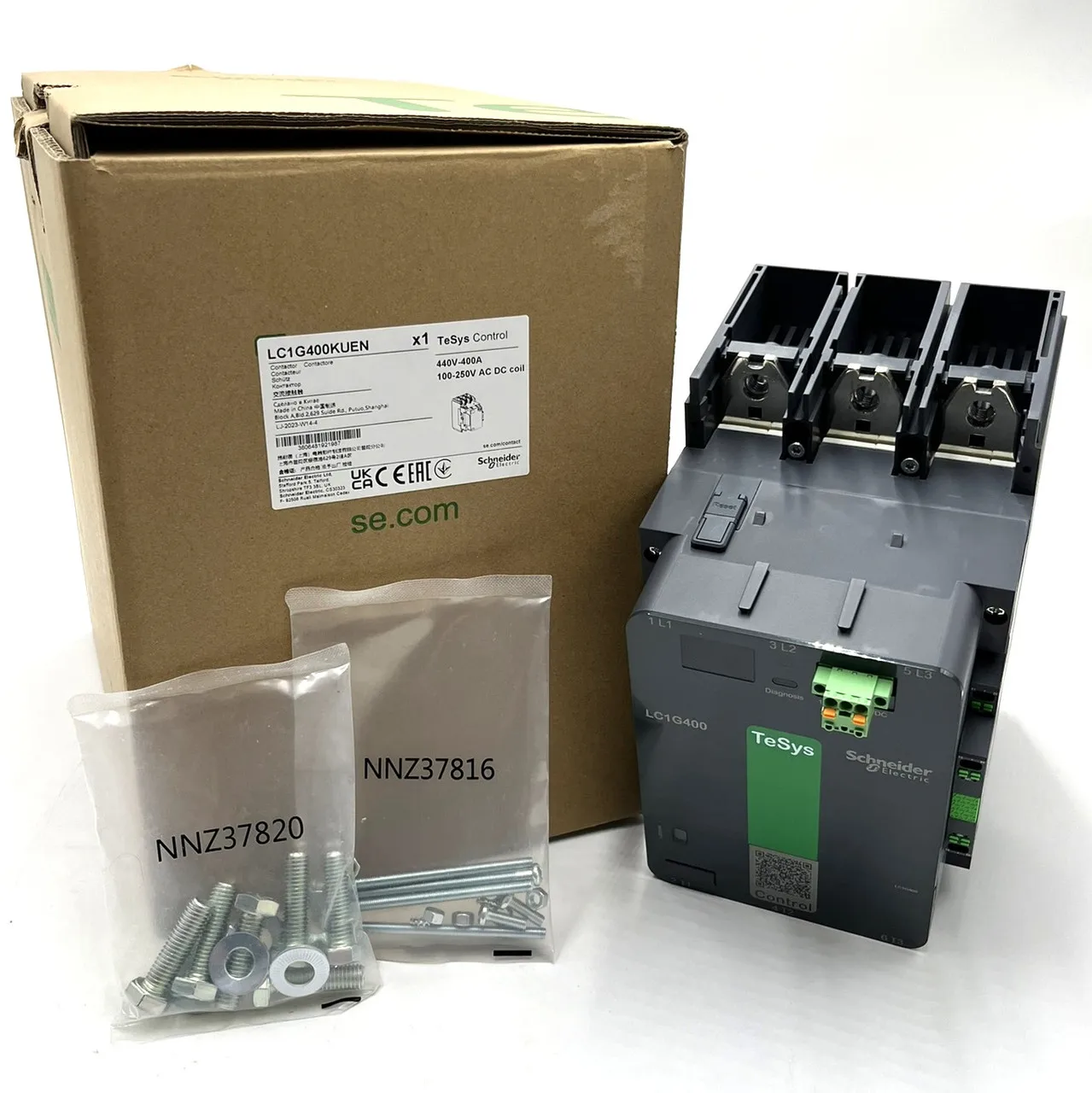 

LC1F400M7 new model LC1G400KUEN High power contactor, TeSys Giga, 3 pole (3NO), AC-3 =440V 400A, standard version, 100…250V wid