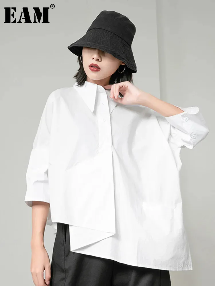 [EAM] Women White Irregular Big Size Casual Blouse New Lapel Three-quarter Sleeve Shirt Fashion Tide Spring Autumn 2024 1DF4634