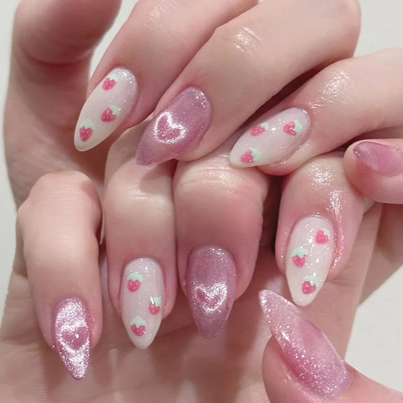 24 pçs aurora amêndoa imprensa em unhas dicas bonito olho de gato de comprimento médio oval unhas falsas com morango amor padrão design unhas falsas