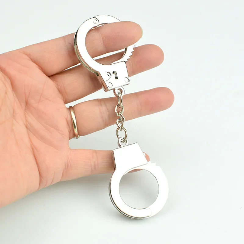 Mini Simulation Handcuffs Key Chain Unique Metal Keychain Couple Key Accessories Home Decor Micro Model Miniature Ornaments