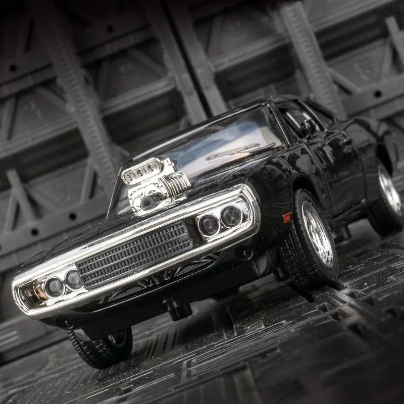 1:32 Dodge 1969 portas de modelo de carro em liga metálica e capô do motor, o porta-malas pode ser aberto como presente de aniversário para amigos