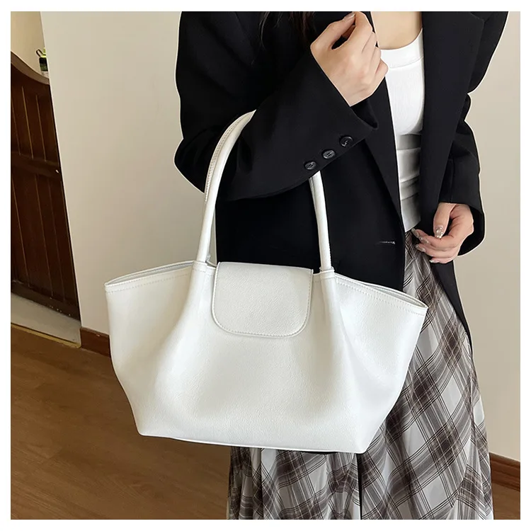 패셔너블한 레트로 겨드랑이 가방 여성용 - 2025 A/W 대형 숄더백 조절 가능한 스트랩 사무실 쇼핑 데이트 야간 통근용