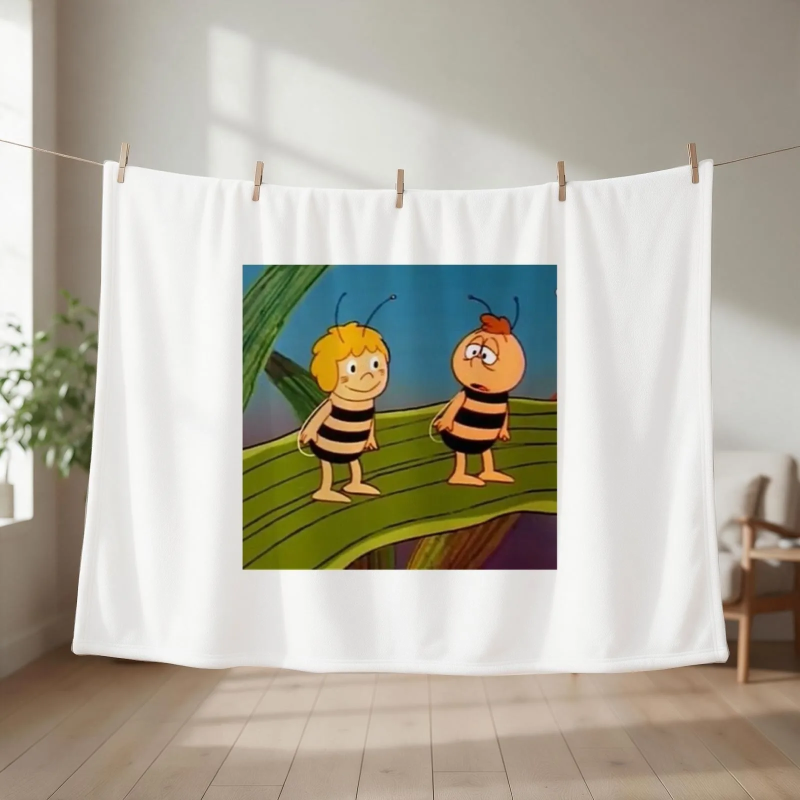 Maya the bee Throw Blanket Sofa Throw Bed Fashionable Flannel Warm Blankets