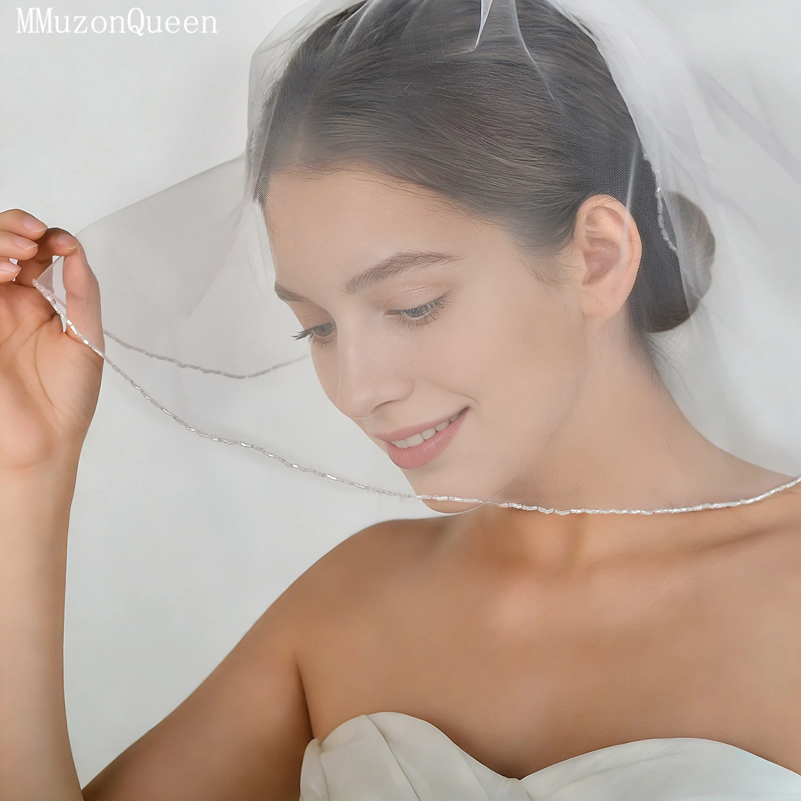

TOPQUEEN Tocado Pelo Novia Beaded Veil Mini Cute Wedding Veil Short Veil Wedding Accessories With Hair Comb Customizable V309